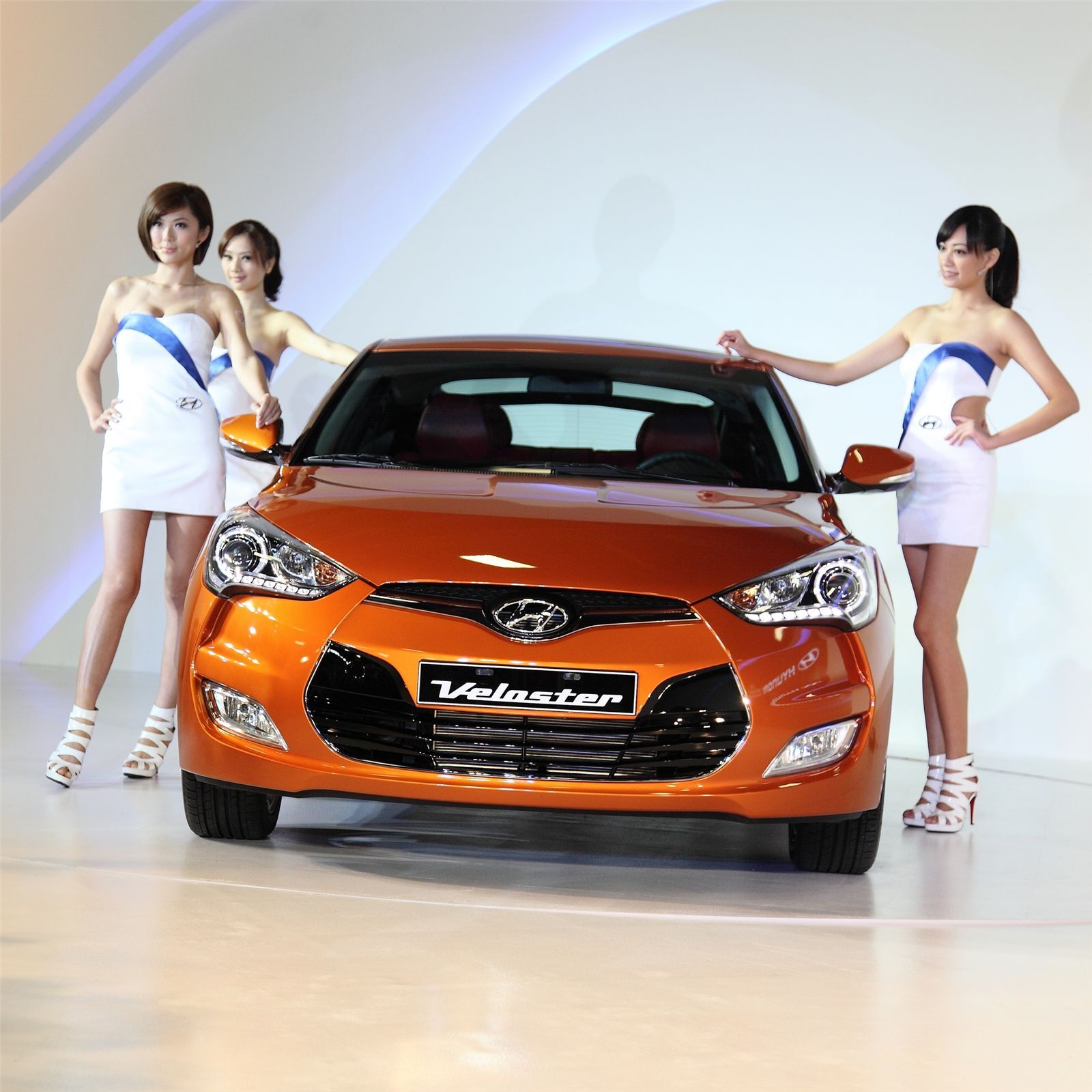 l Auto Show(HYUNDAI现代)--張安琪 李思潔 陳馨婷 车模写真